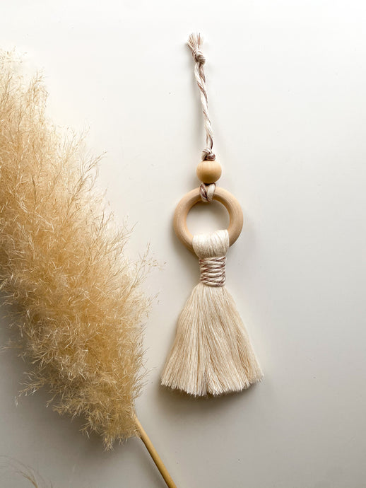 WHITE/BRONZE TASSEL ORNAMENT